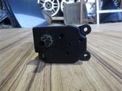 Моторчик заслонки отопителя